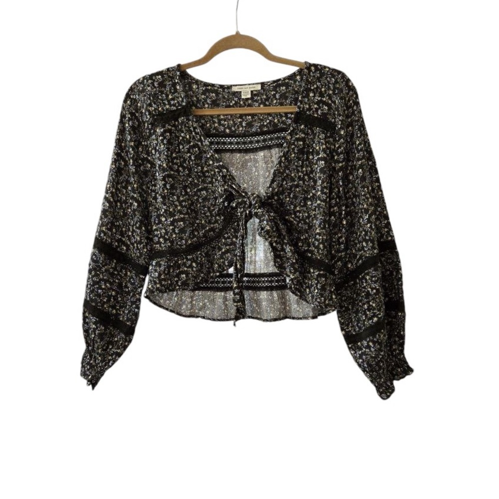 AMERICAN EAGLE | Tie-front V-neck long sleeve blouse. Small